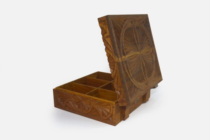 Mulberry Wood Six Sections Tea Box - Image 3