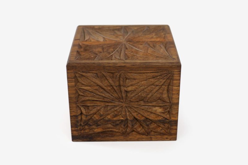 12 x 12cm Walnut Wood Gift Box - Image 5