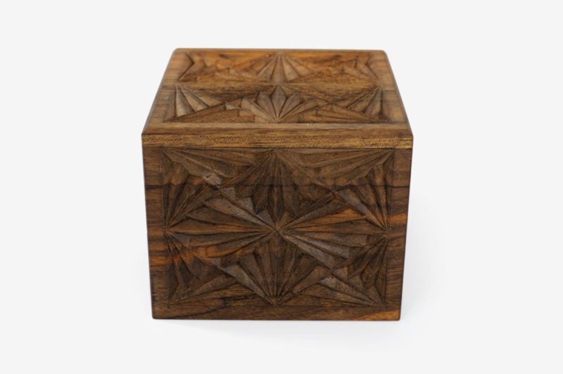 12 x 12 cm Walnut Wood Gift Box - Image 5