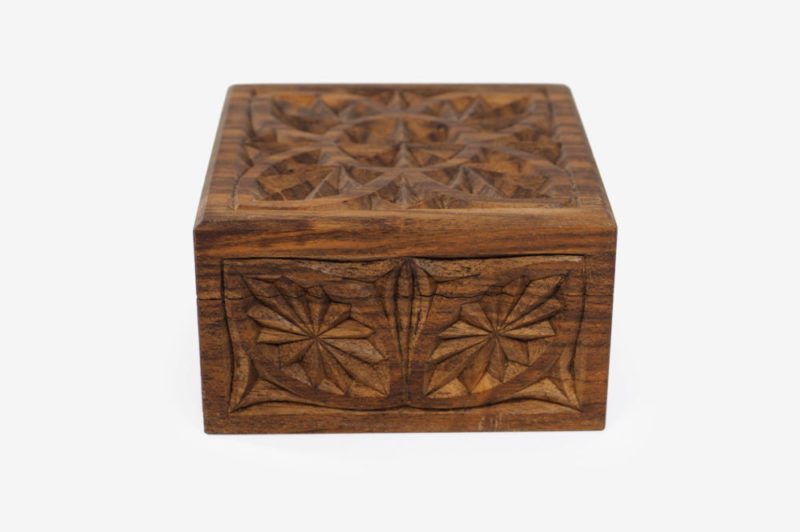 10 x 10 cm Walnut Wood Gift Box - Image 4