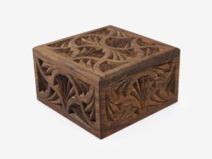 10 x 10 cm Walnut Wood Gift Box