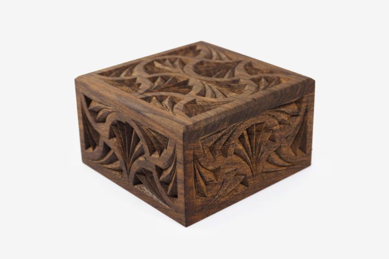 10 x 10 cm Walnut Wood Gift Box