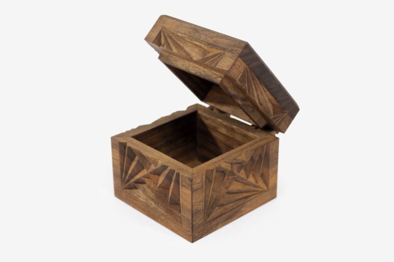 7 x 7 cm Walnut Wood Gift Box - Image 2