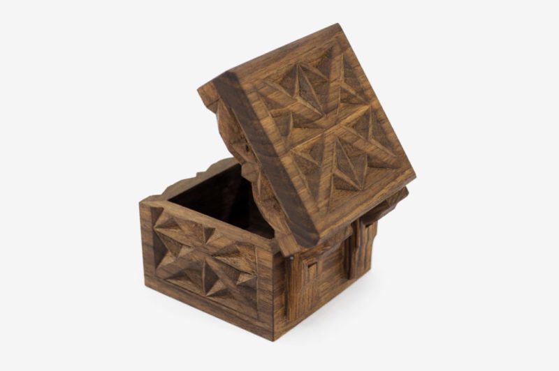 7 x 7 cm Walnut Wood Gift Box - Image 5