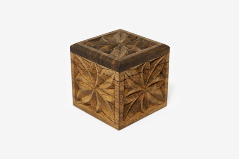 5 x 5 cm Walnut Wood Gift Box