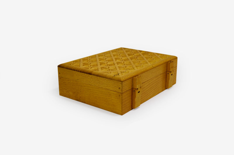 Mulberry Wood Eight Sections Tea Box - Image 3