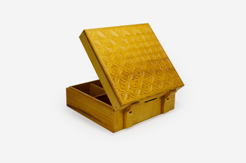 Mulberry Wood Six Sections Tea Box - Image 6